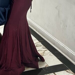 Windsor Burgundy Mermaid Prom Gown